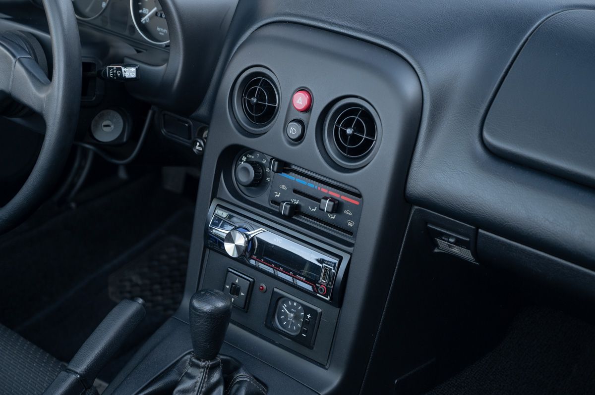Mazda MX-5 (1995) — foto 64