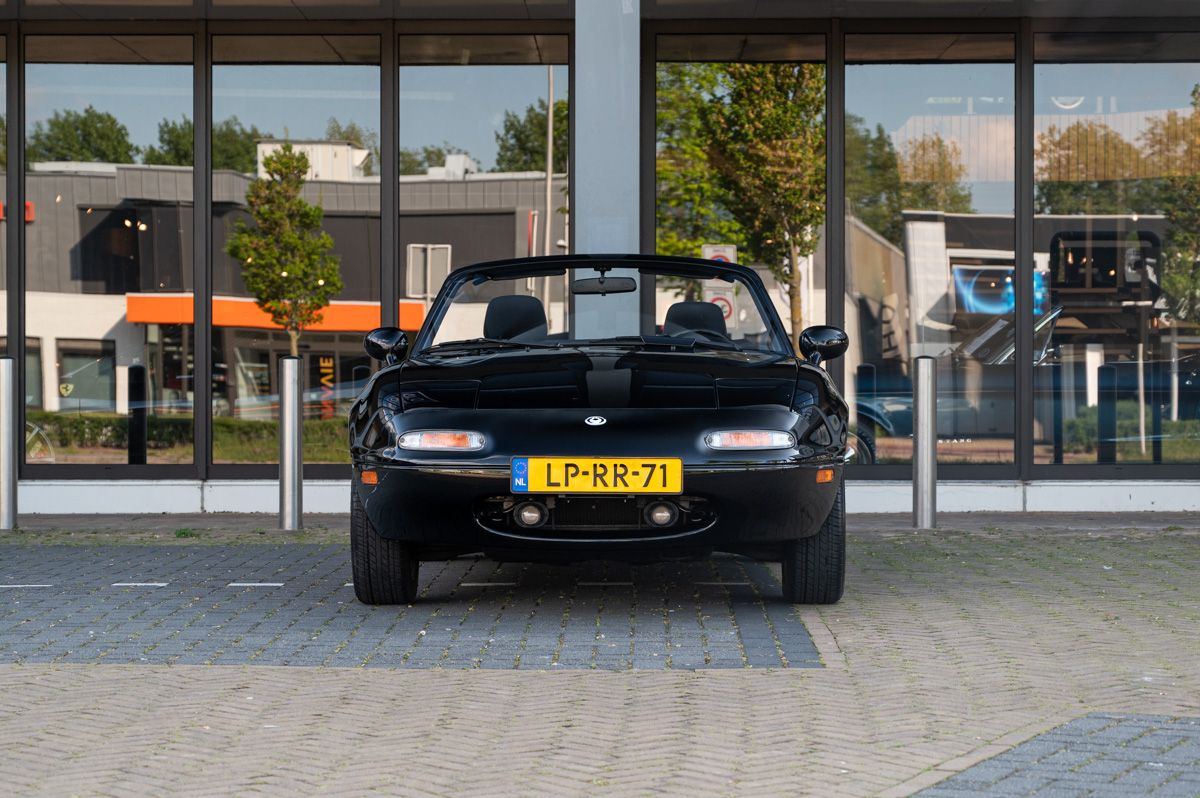 Mazda MX-5 (1995) — foto 7