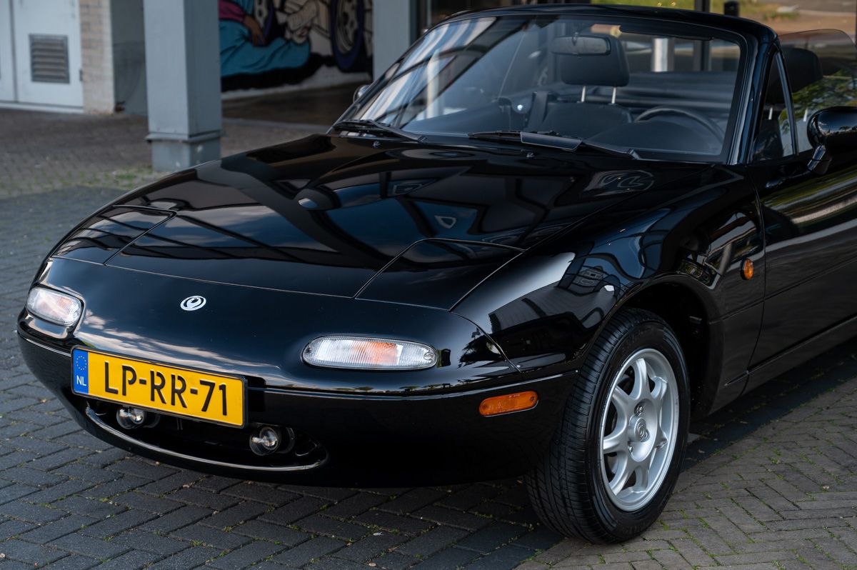 Mazda MX-5 (1995) — foto 5