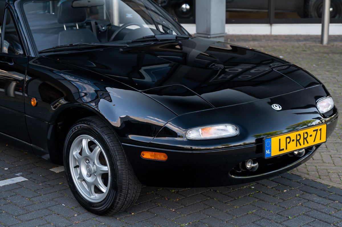 Mazda MX-5 (1995) — foto 6