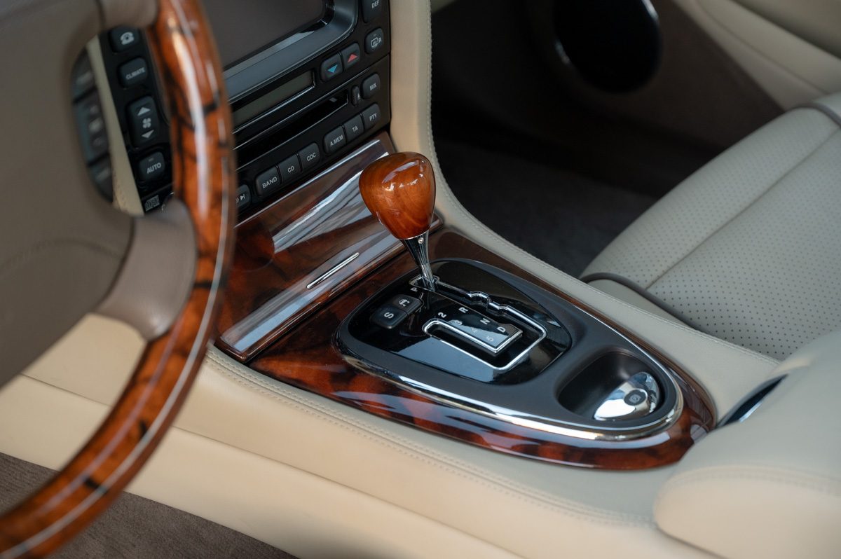 Jaguar XJ (2008) — Foto 53