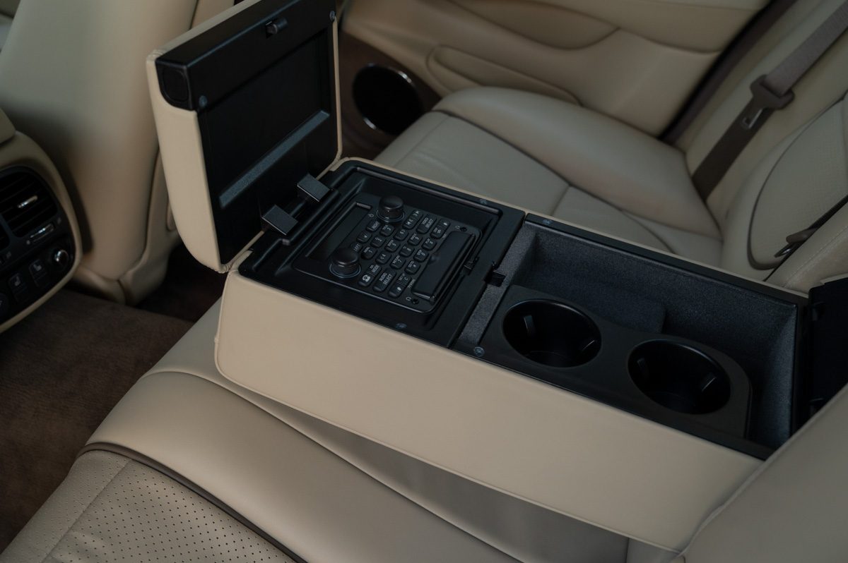 Jaguar XJ (2008) — Foto 61