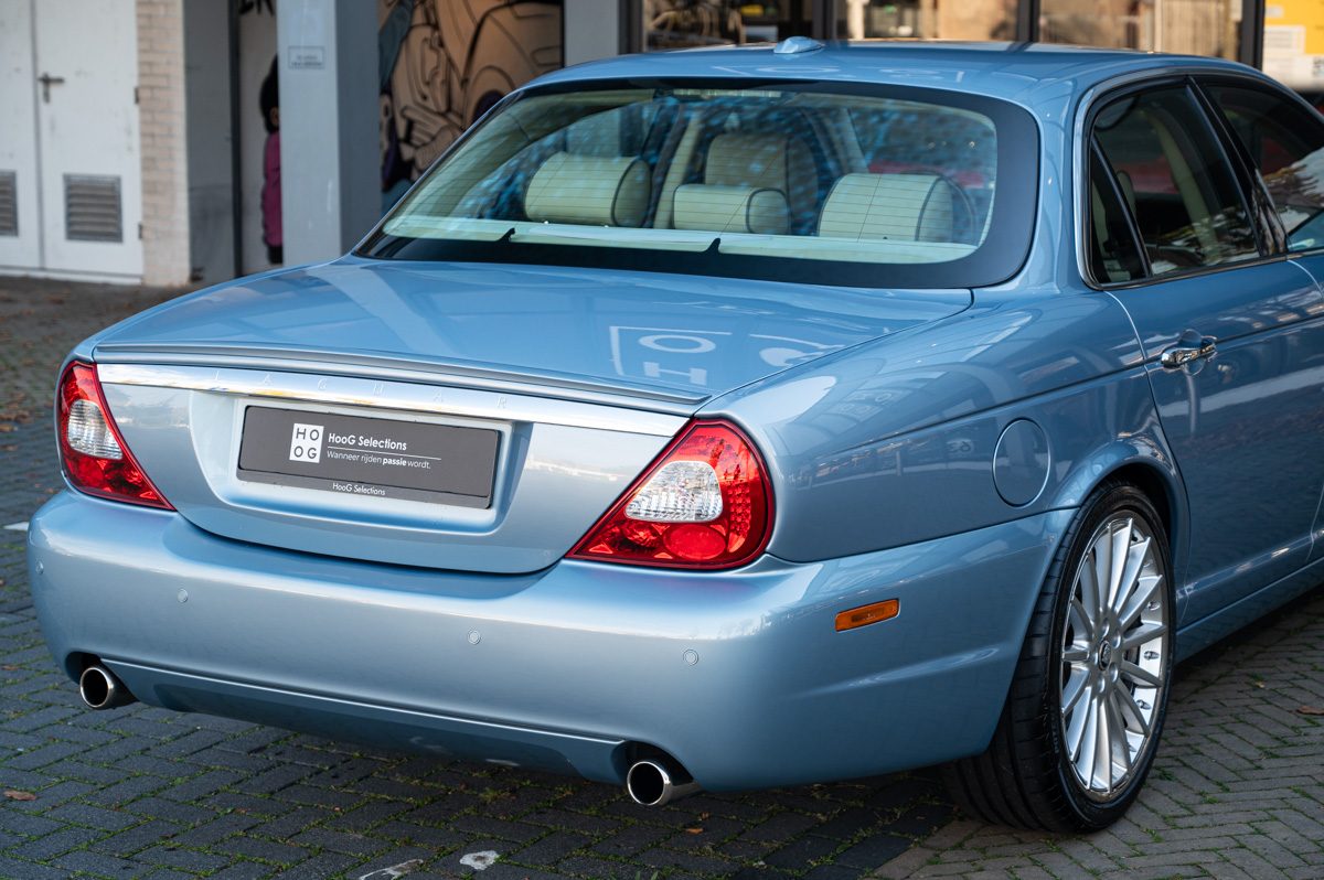 Jaguar XJ (2008) — Foto 11