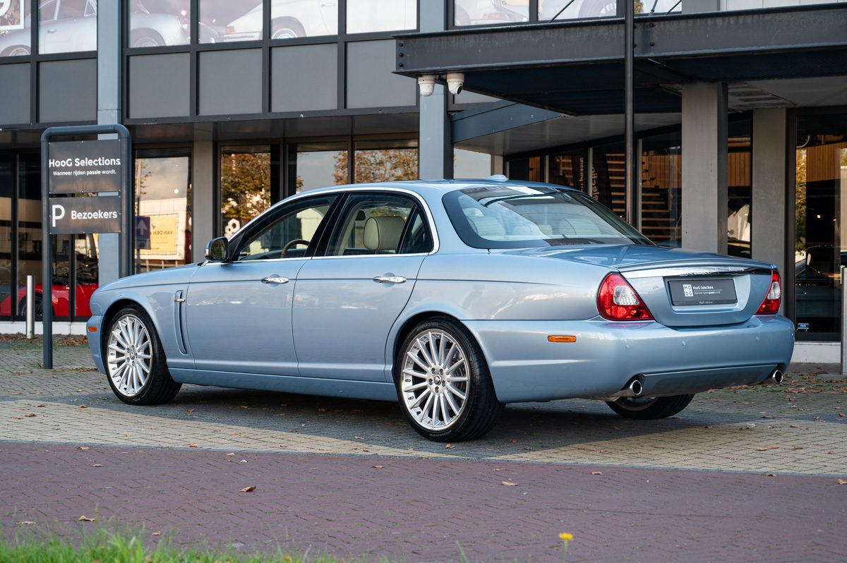 Jaguar XJ (2008) — Foto 13