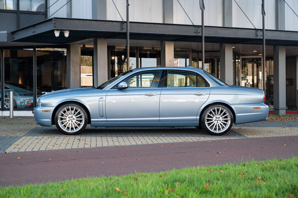Jaguar XJ (2008) — Foto 2