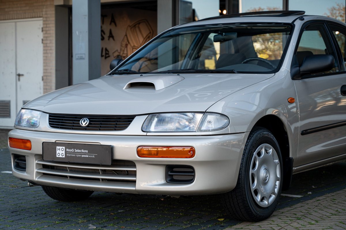 Mazda 323 (1995) — Foto 6