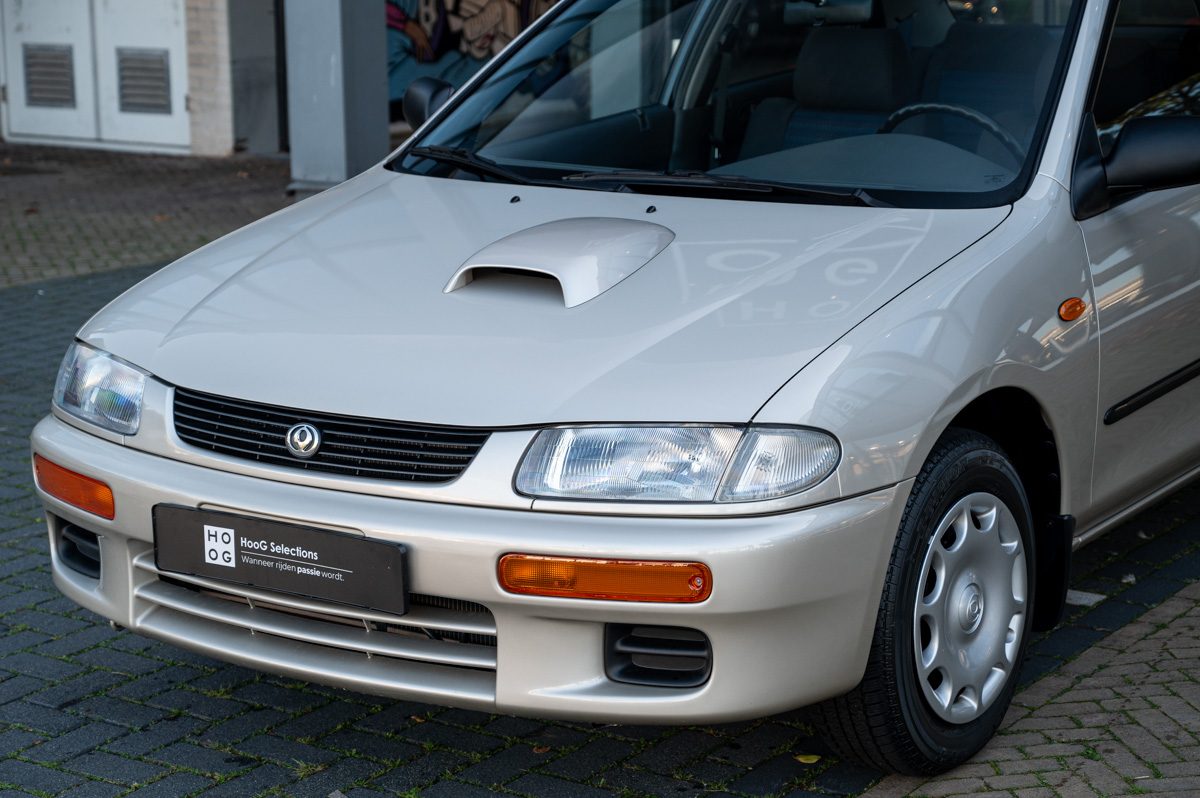 Mazda 323 (1995) — Foto 7
