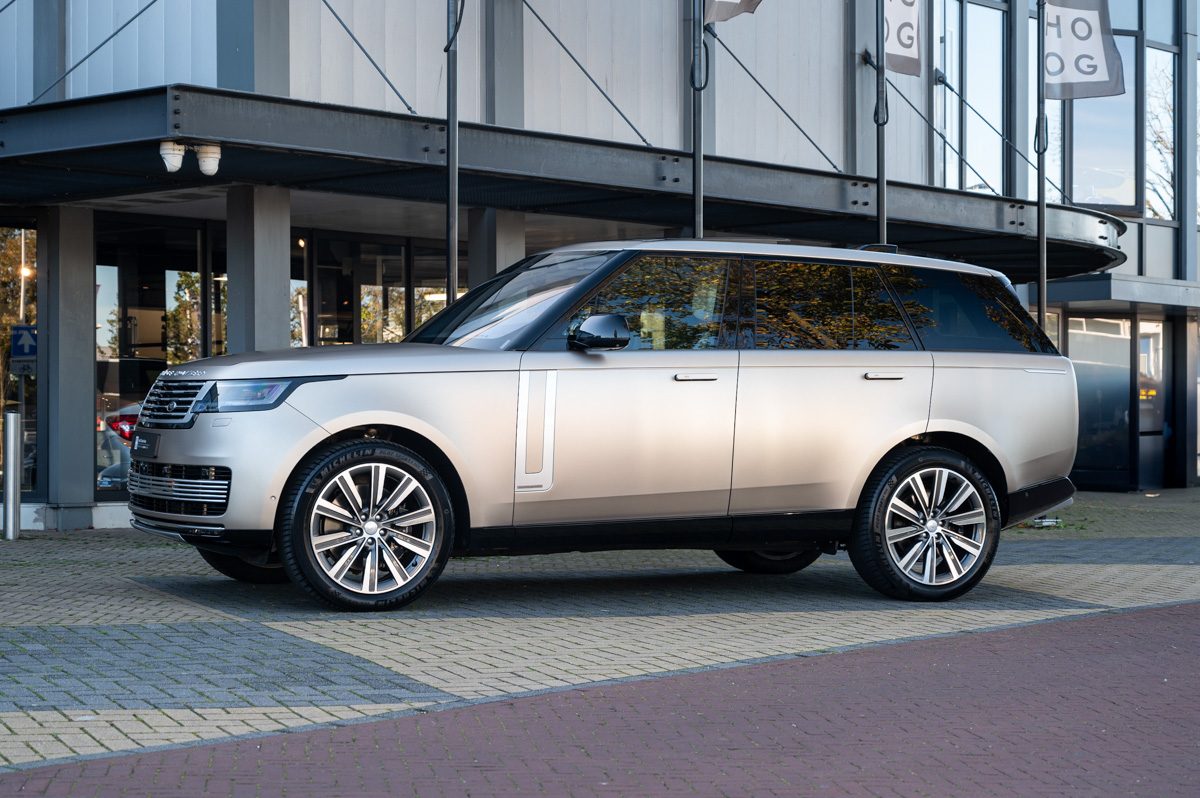 Land Rover Range Rover (2022)