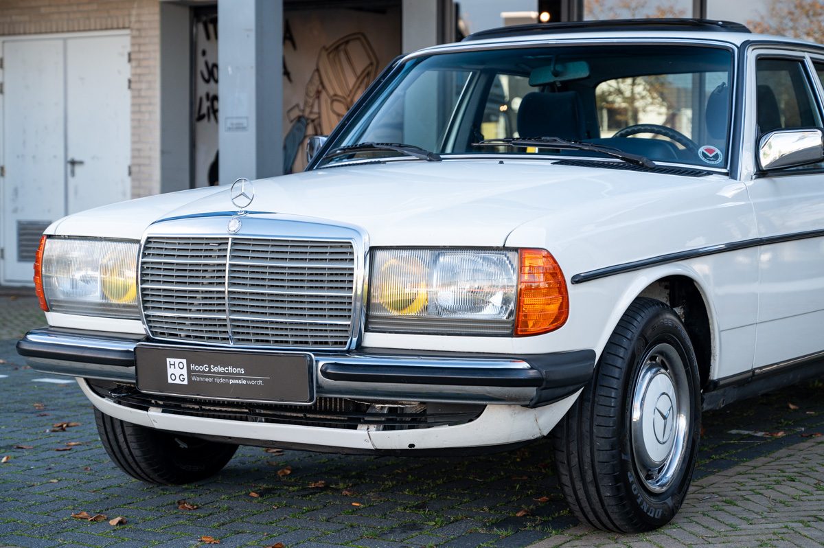 Mercedes-Benz 200-Serie (1983) — foto 2