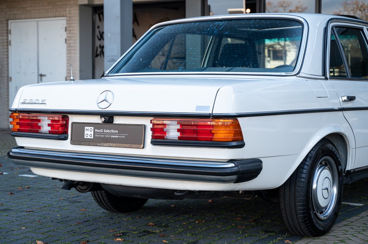 Mercedes-Benz 200-Serie (1983) — foto 3