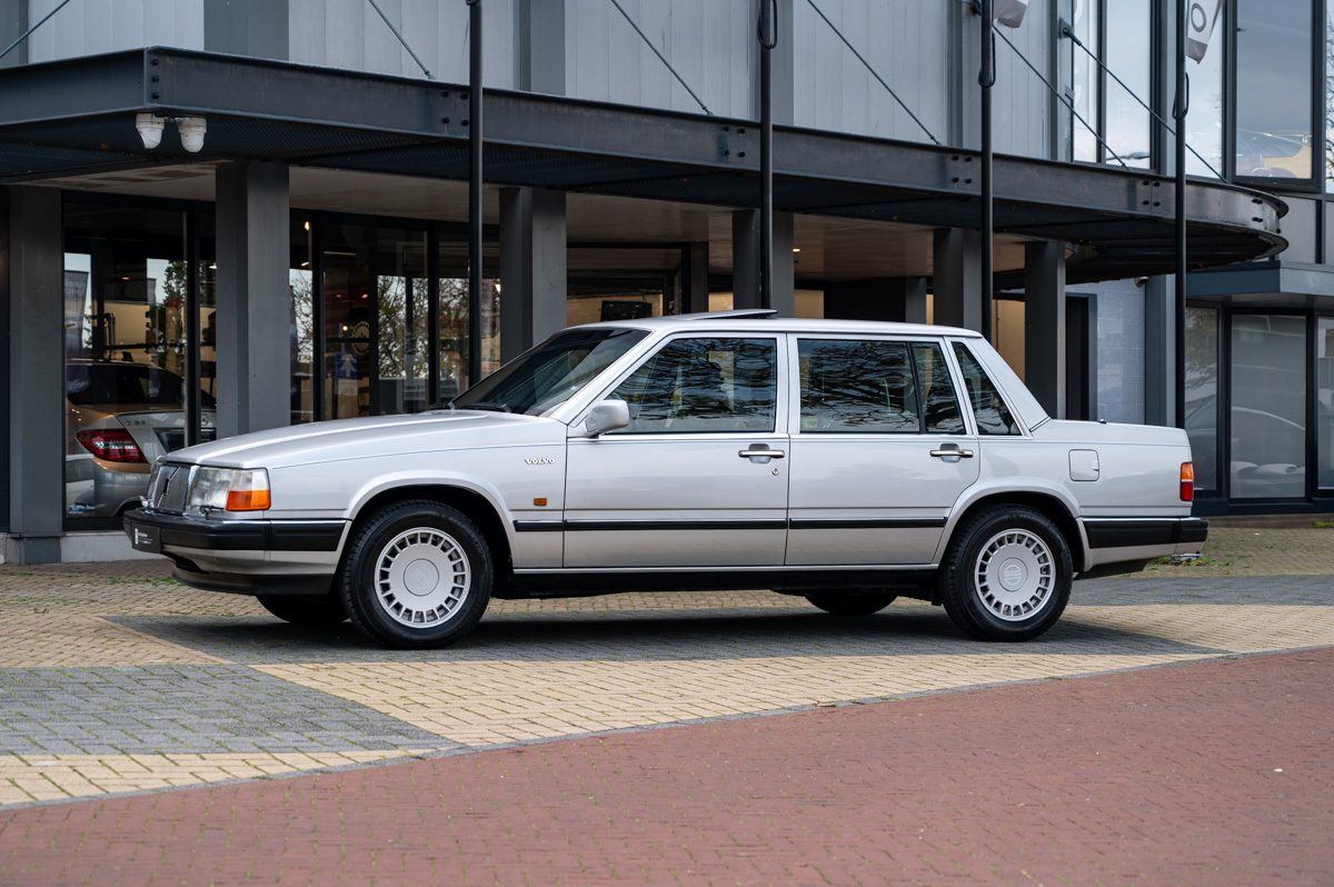 Volvo 760 (1988)