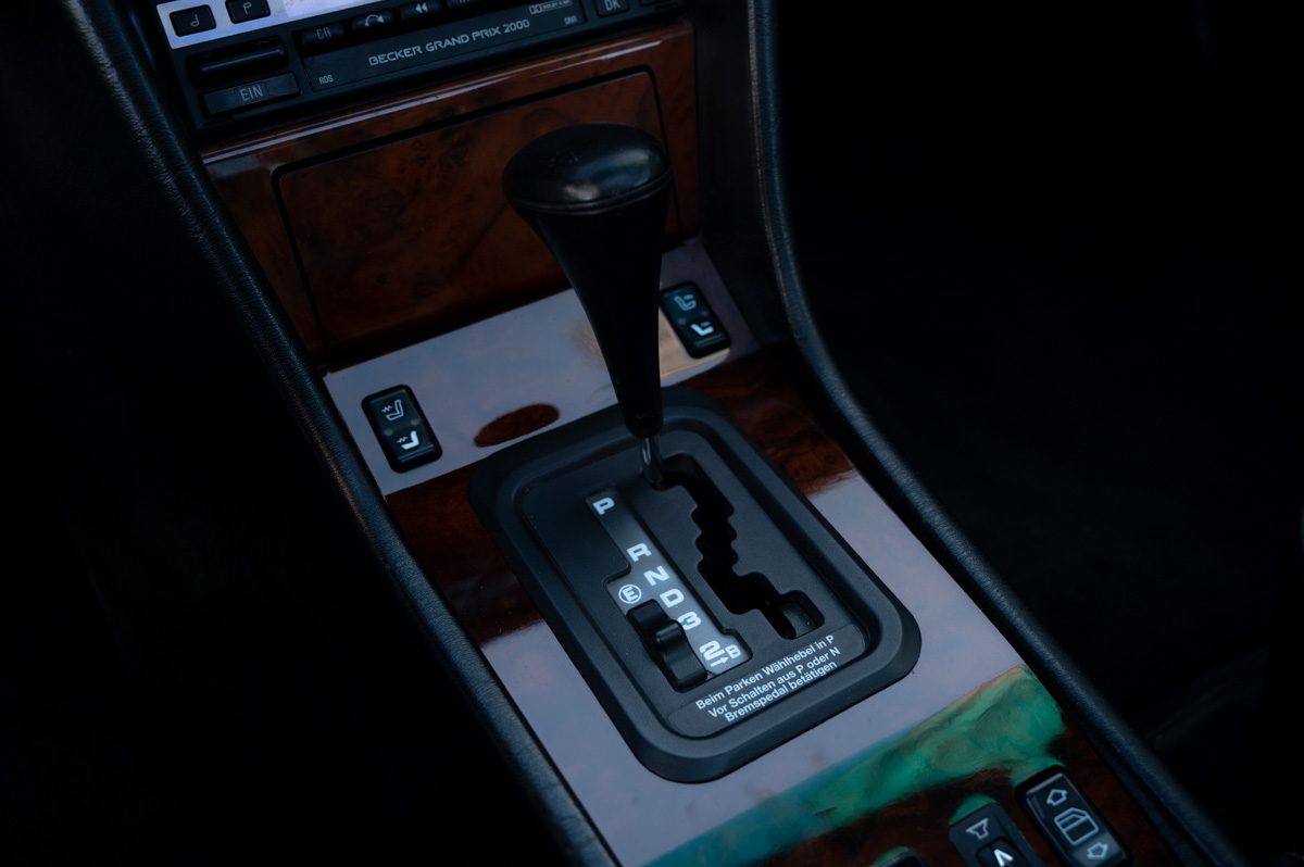 Mercedes-Benz E-Klasse (1991) — photo 55