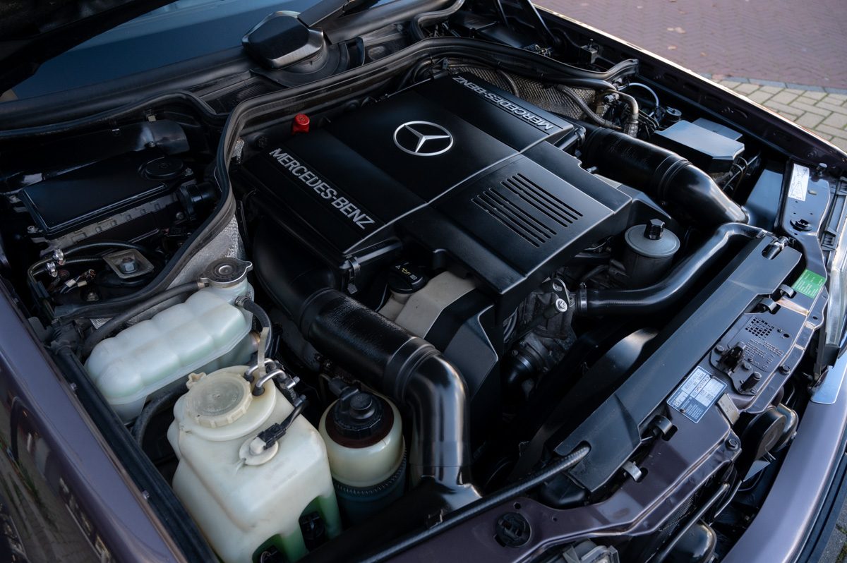Mercedes-Benz E-Klasse (1991) — photo 64