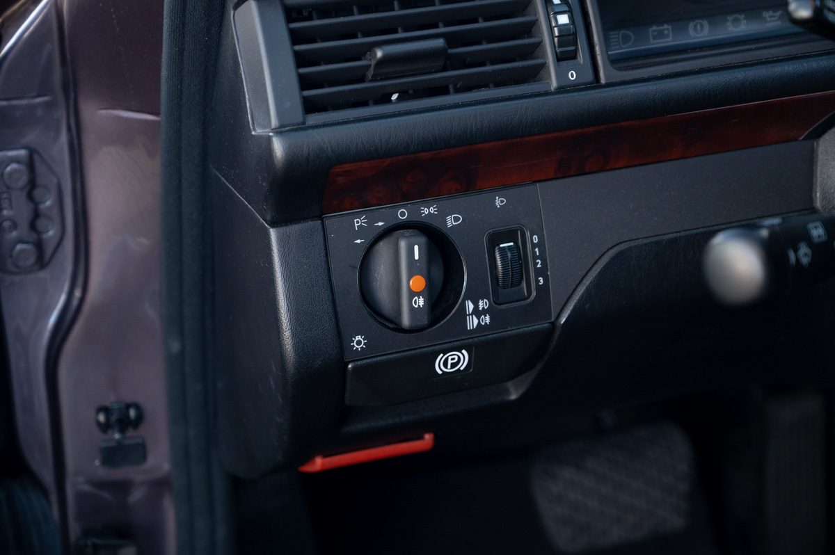 Mercedes-Benz E-Klasse (1991) — photo 60
