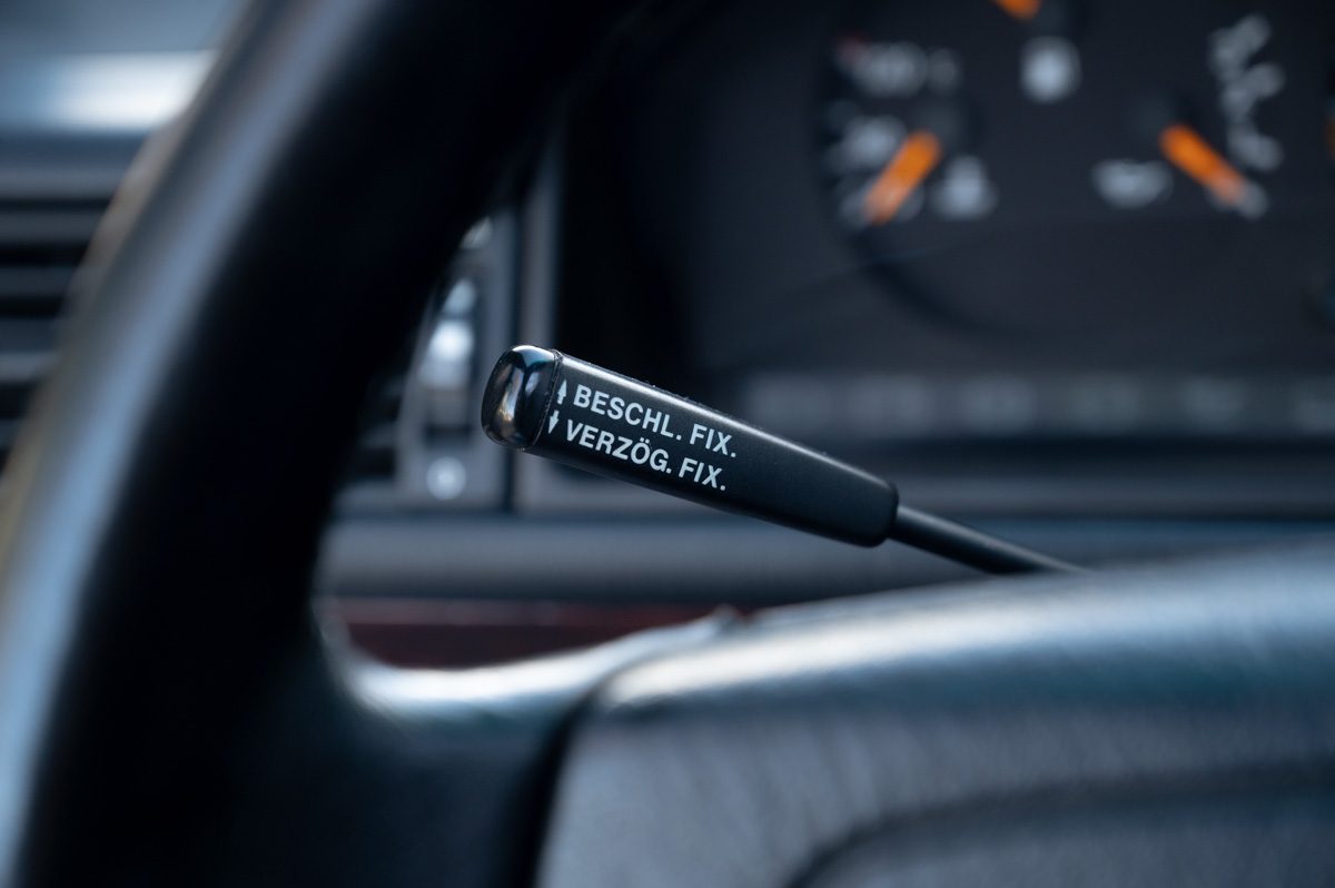 Mercedes-Benz E-Klasse (1991) — photo 49