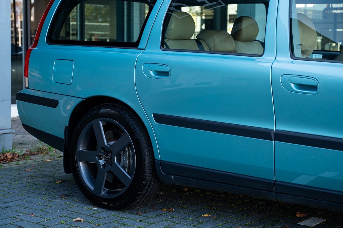 Volvo V70 (2003) — foto 15