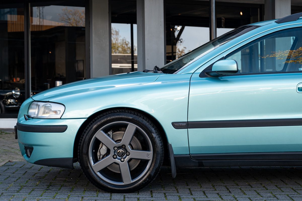 Volvo V70 (2003) — foto 31