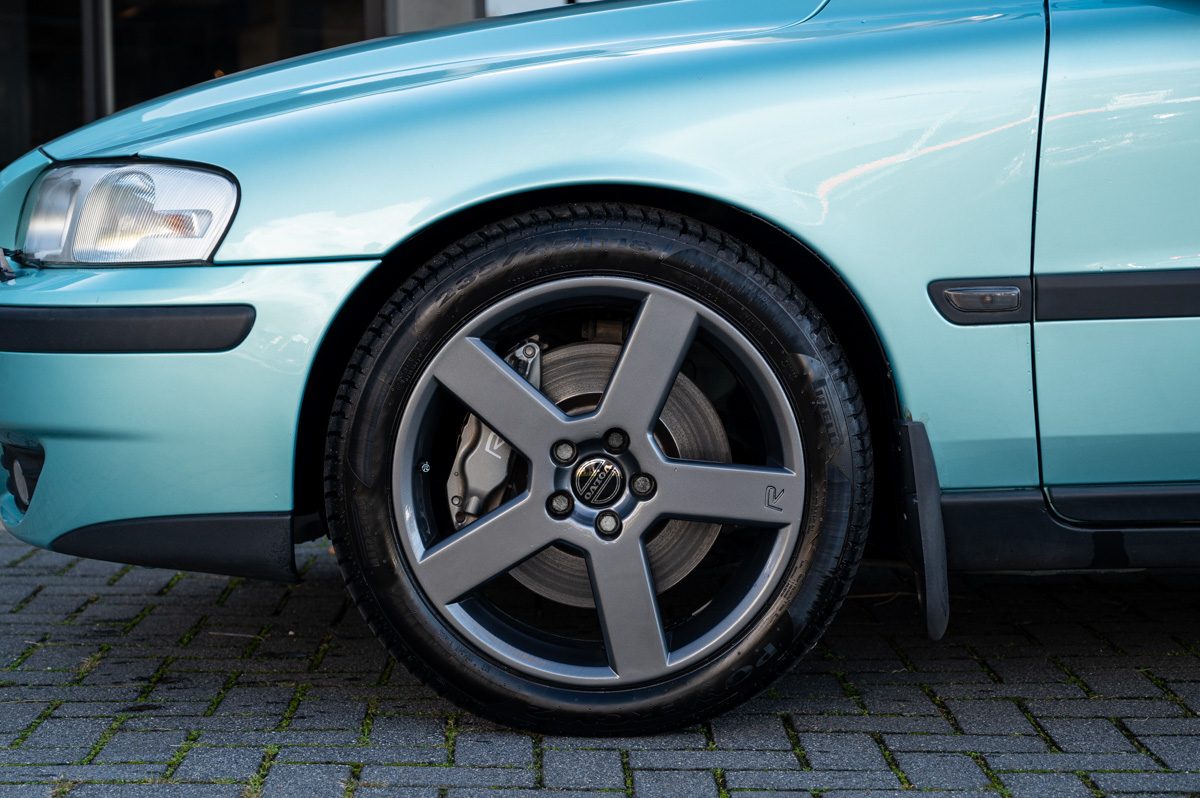 Volvo V70 (2003) — foto 16