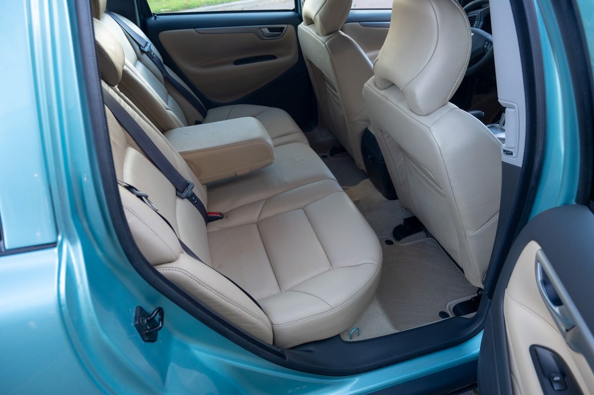 Volvo V70 (2003) — foto 44