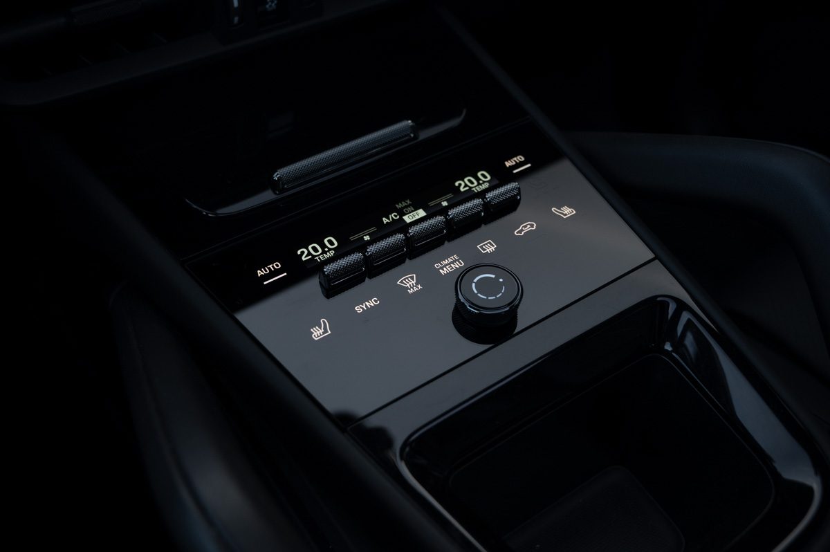 Porsche Cayenne (2024) — foto 60