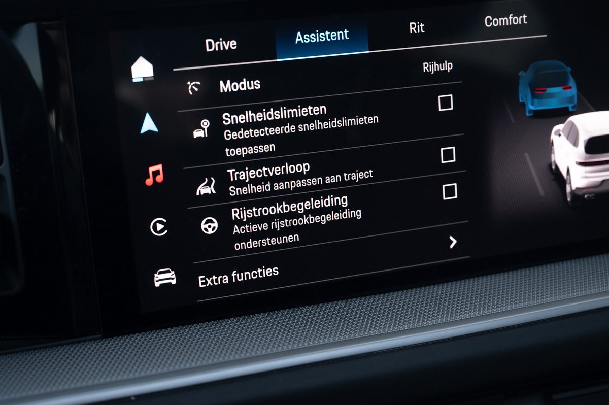 Porsche Cayenne (2024) — foto 41