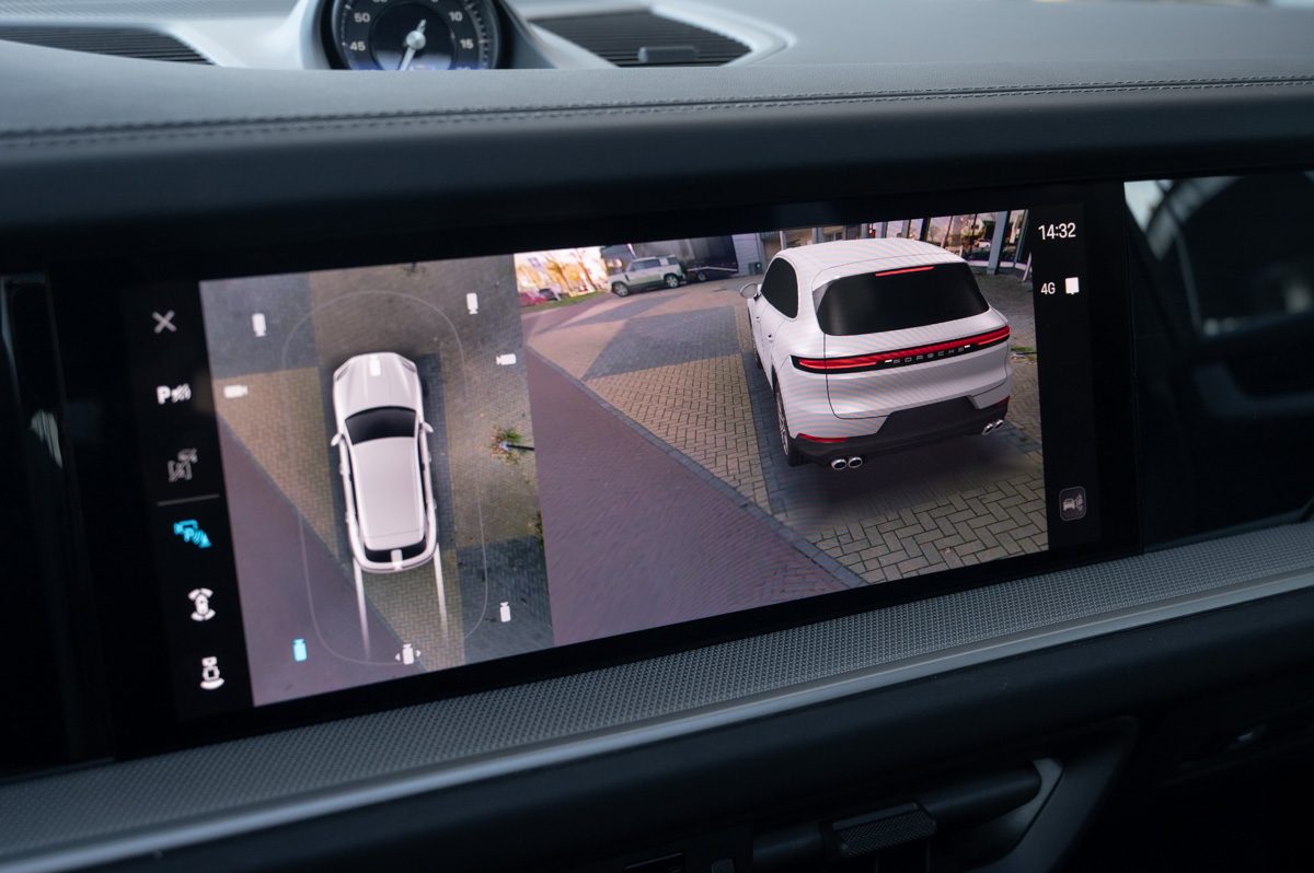 Porsche Cayenne (2024) — foto 72