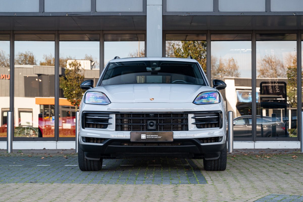 Porsche Cayenne (2024) — foto 8