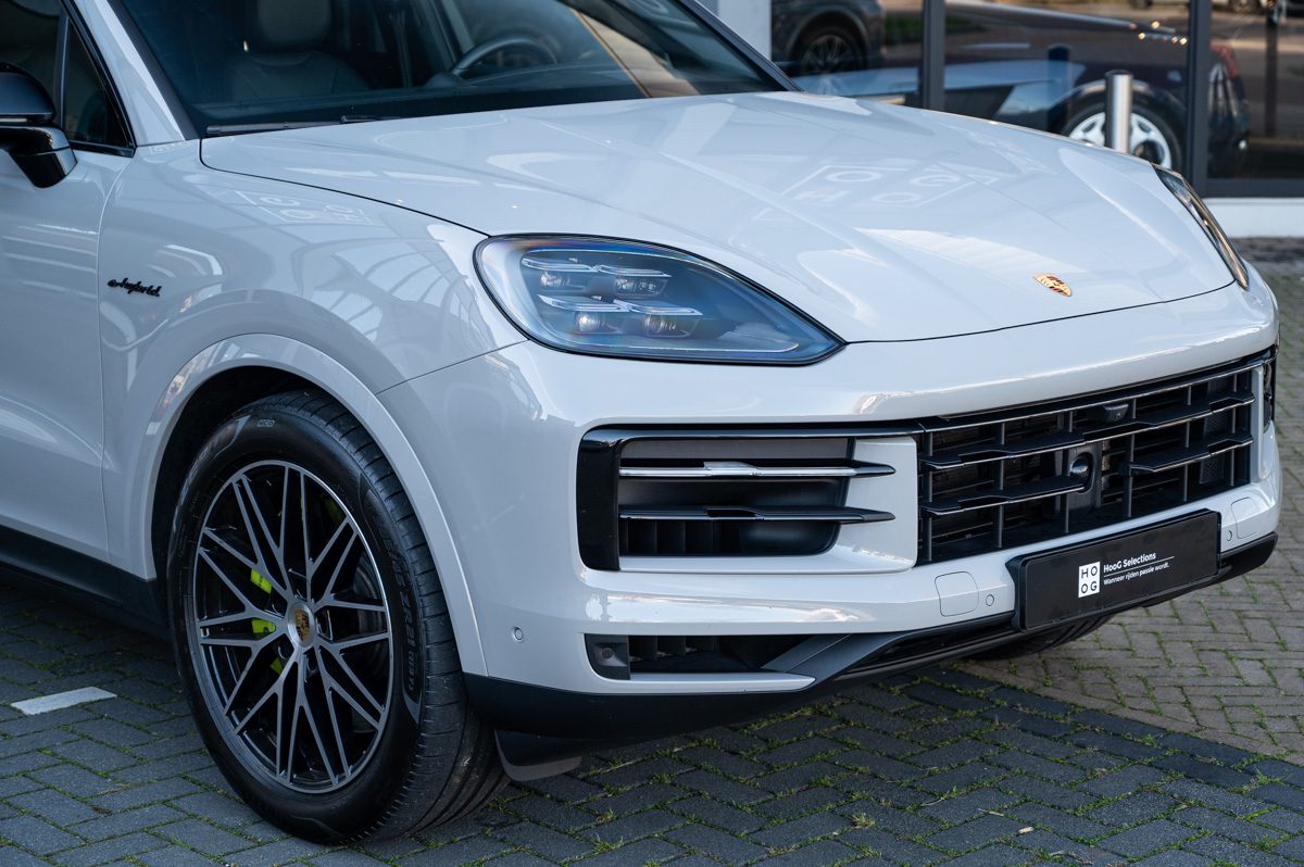 Porsche Cayenne (2024) — foto 6