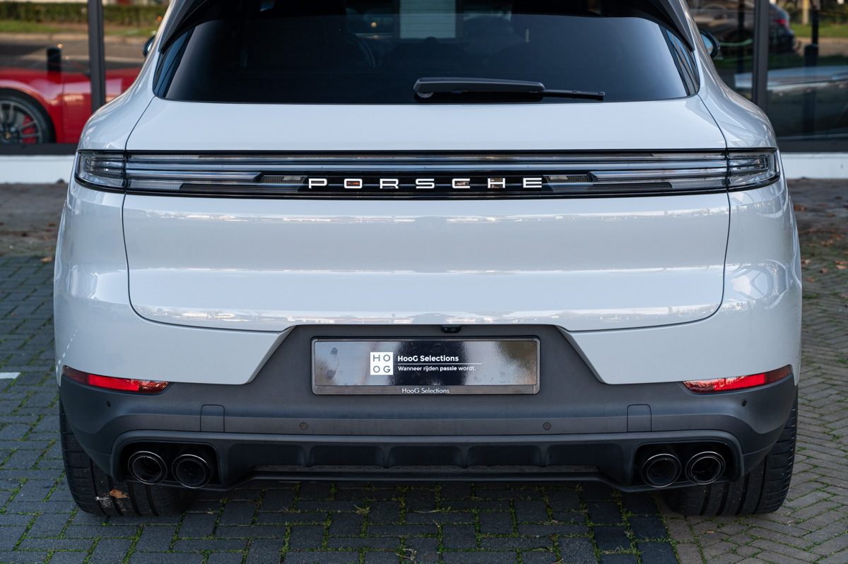 Porsche Cayenne (2024) — foto 15