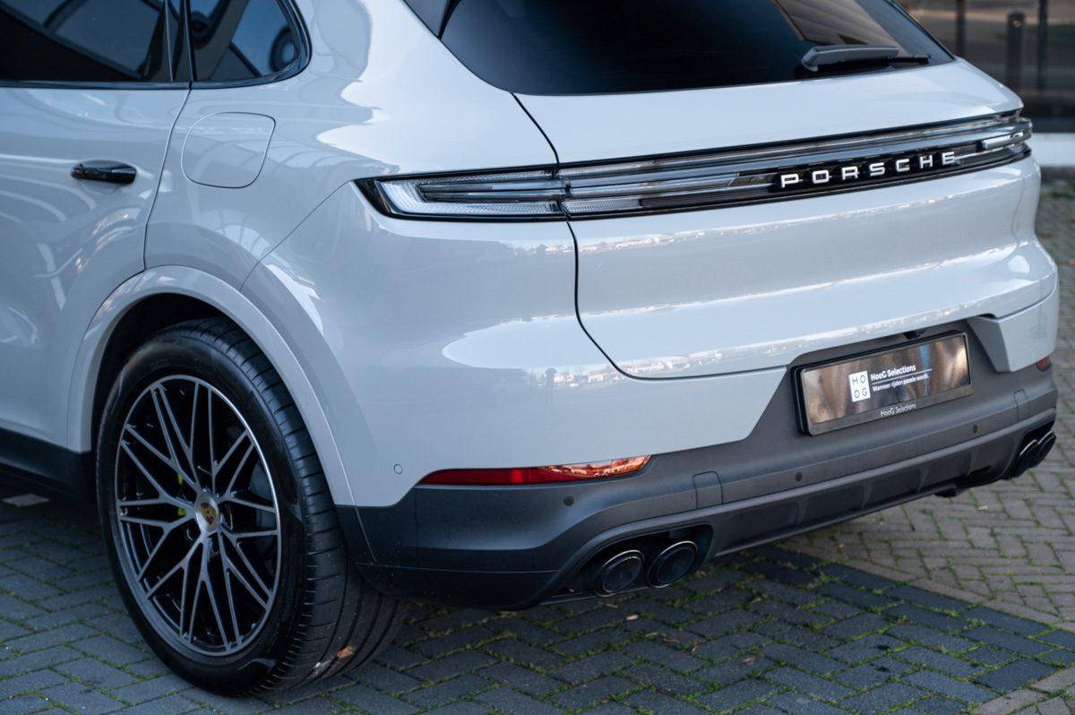 Porsche Cayenne (2024) — foto 11