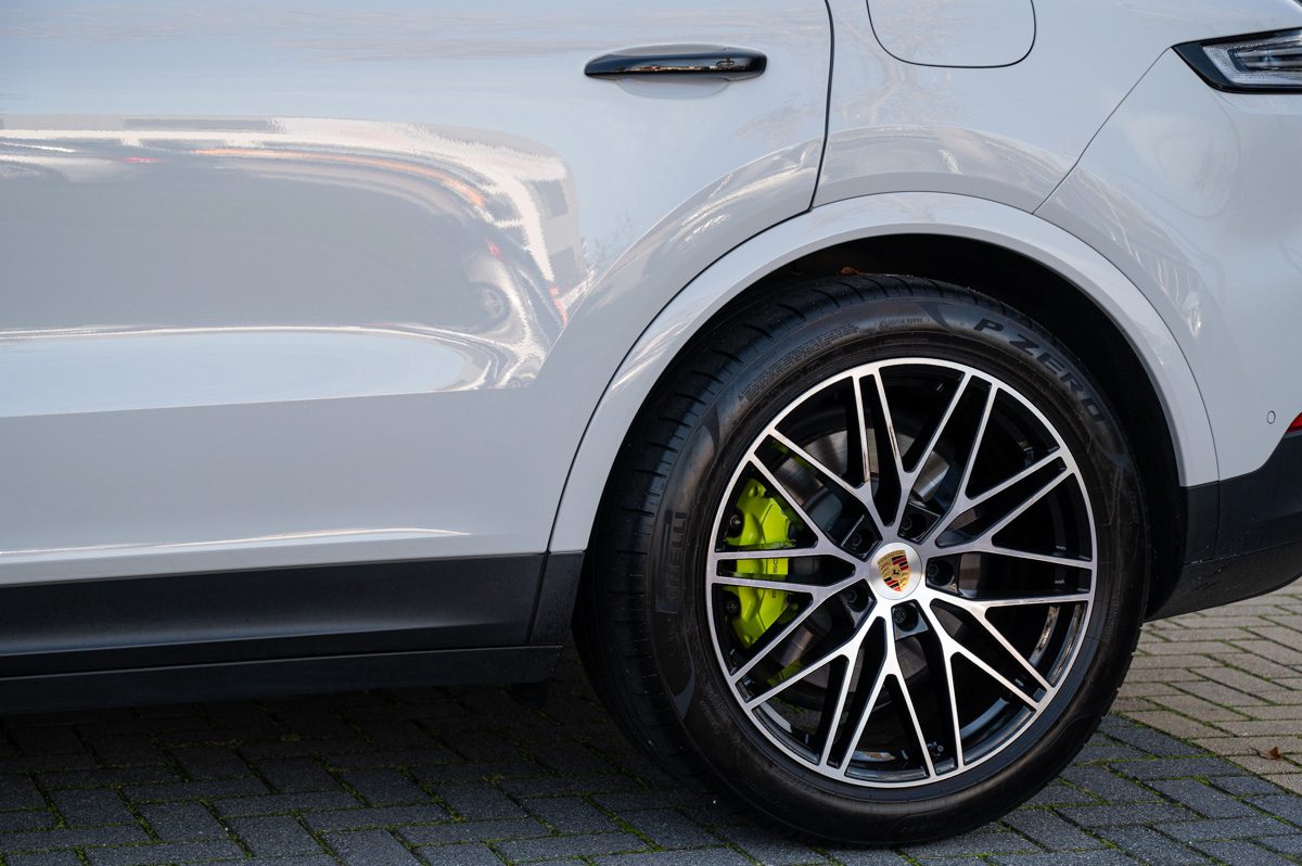 Porsche Cayenne (2024) — foto 19