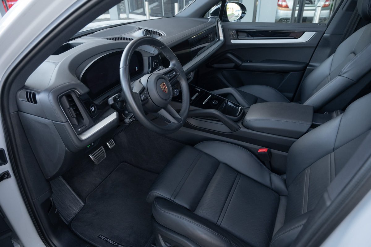 Porsche Cayenne (2024) — foto 47