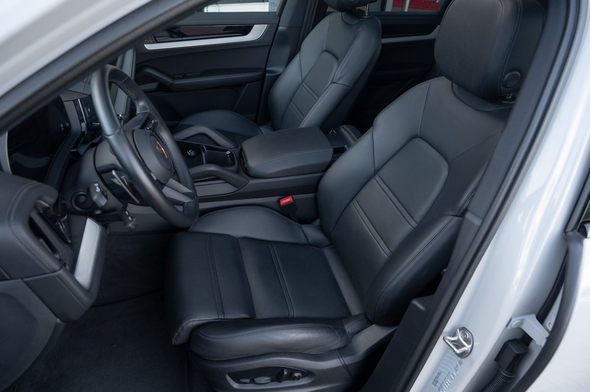 Porsche Cayenne (2024) — foto 48