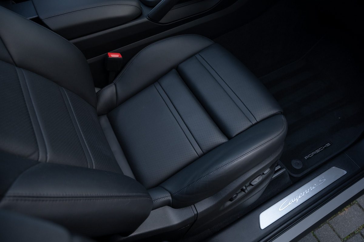 Porsche Cayenne (2024) — foto 51