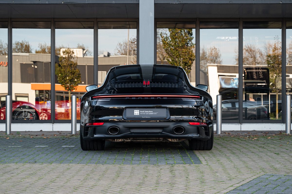 Porsche 911 (2020) — foto 12