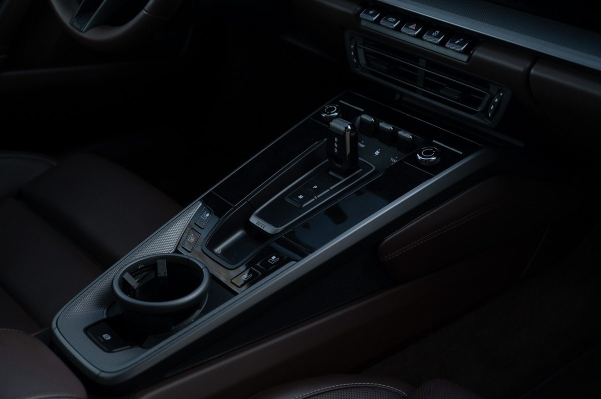 Porsche 911 (2020) — foto 65