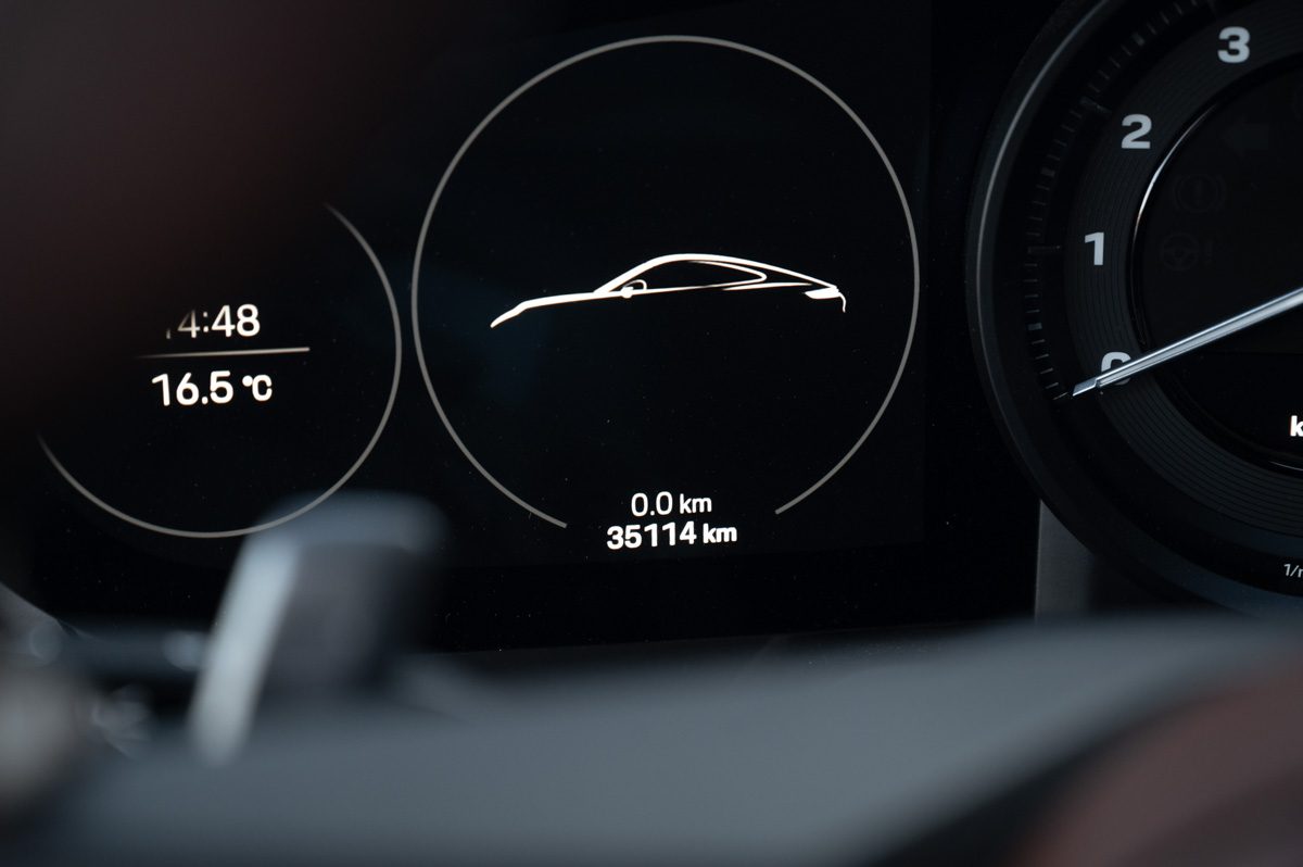 Porsche 911 (2020) — foto 51