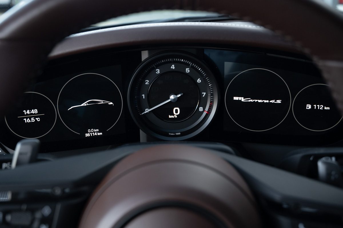 Porsche 911 (2020) — foto 38