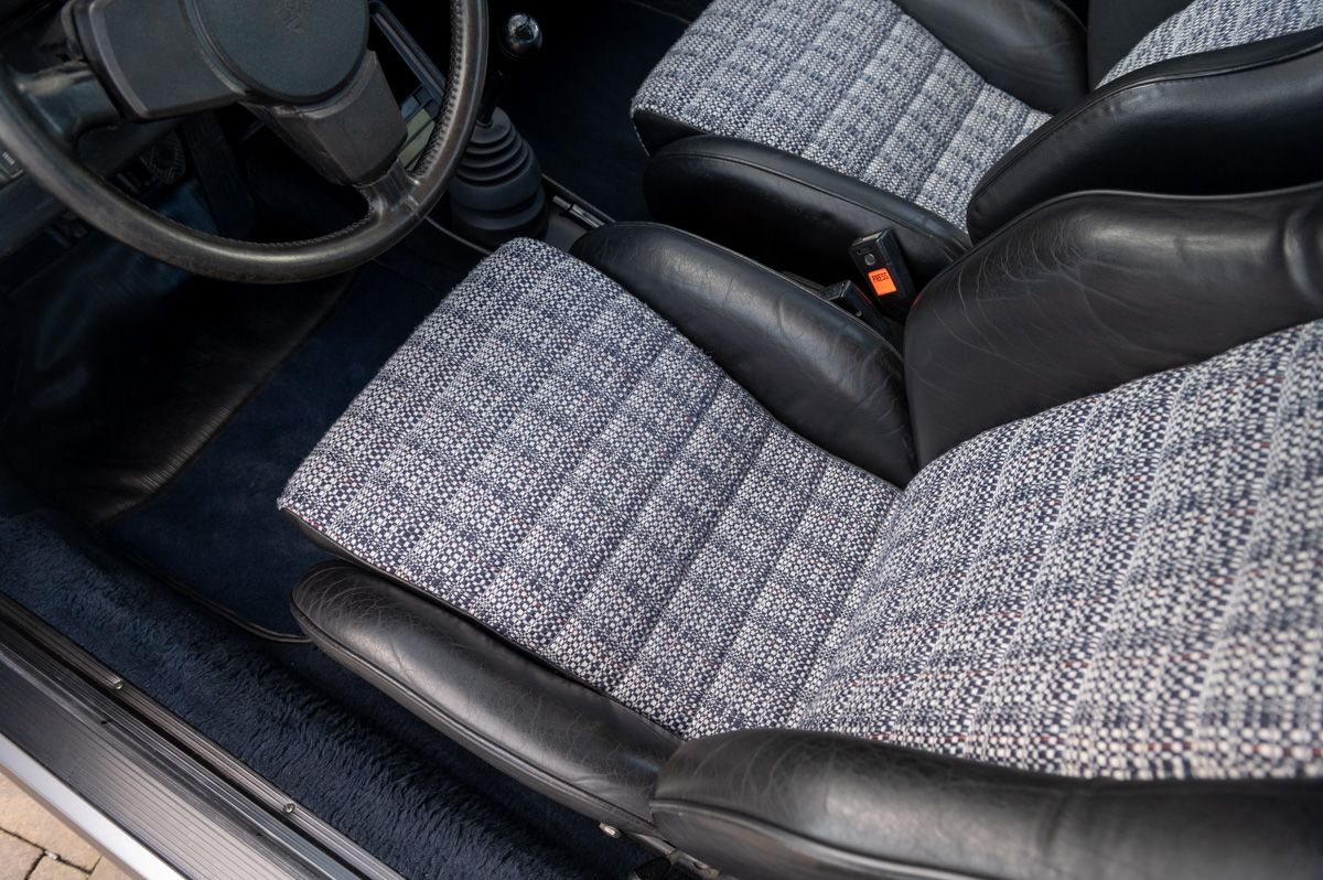 Porsche 911 (1976) — foto 45