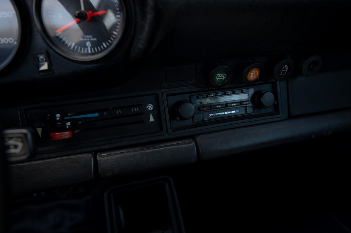 Porsche 911 (1976) — foto 61