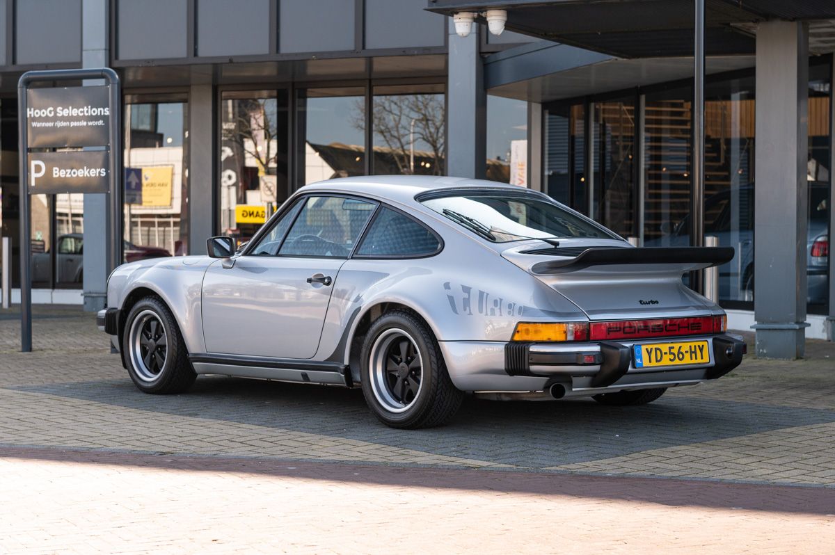 Porsche 911 (1976) — foto 3