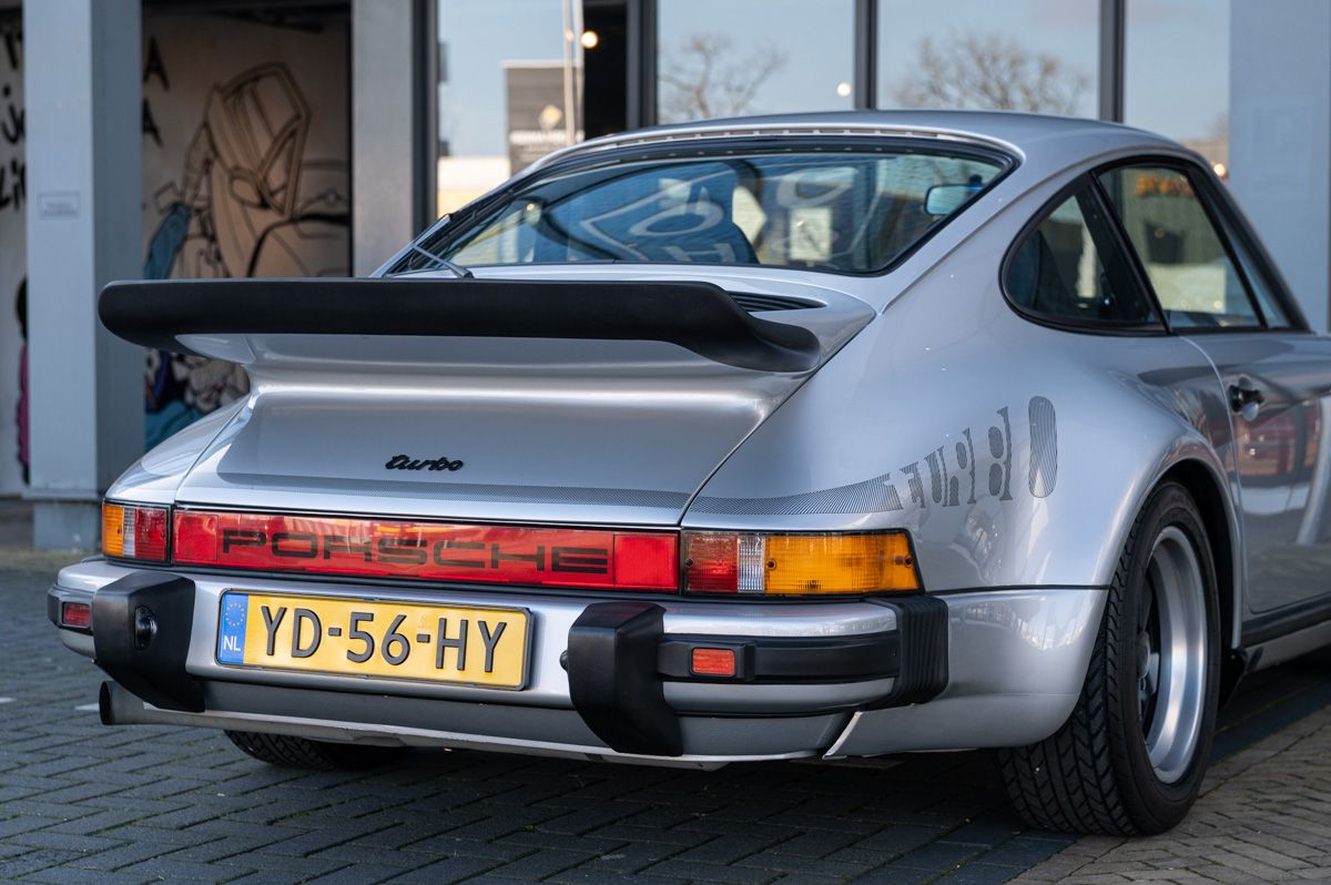 Porsche 911 (1976) — foto 10
