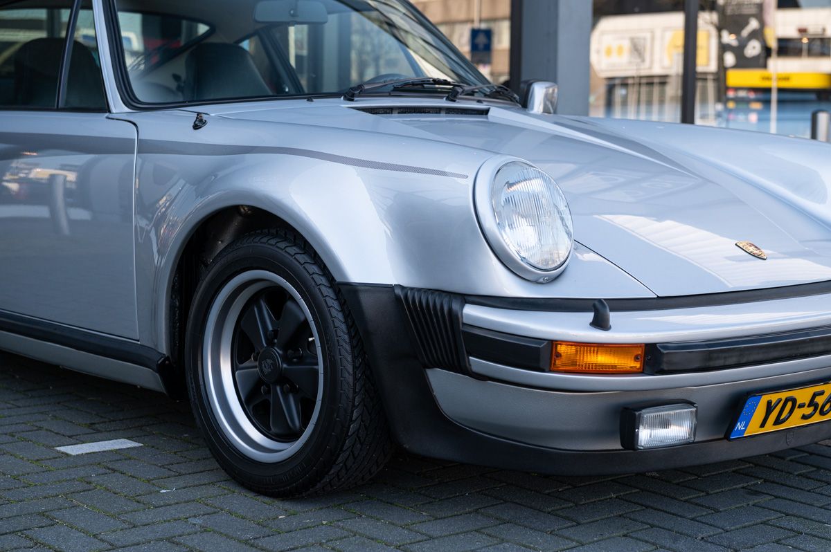 Porsche 911 (1976) — foto 7