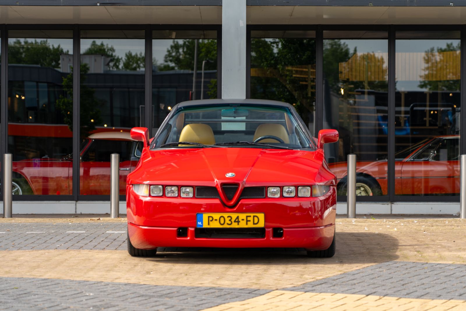 Alfa Romeo SZ (1990) — photo 4