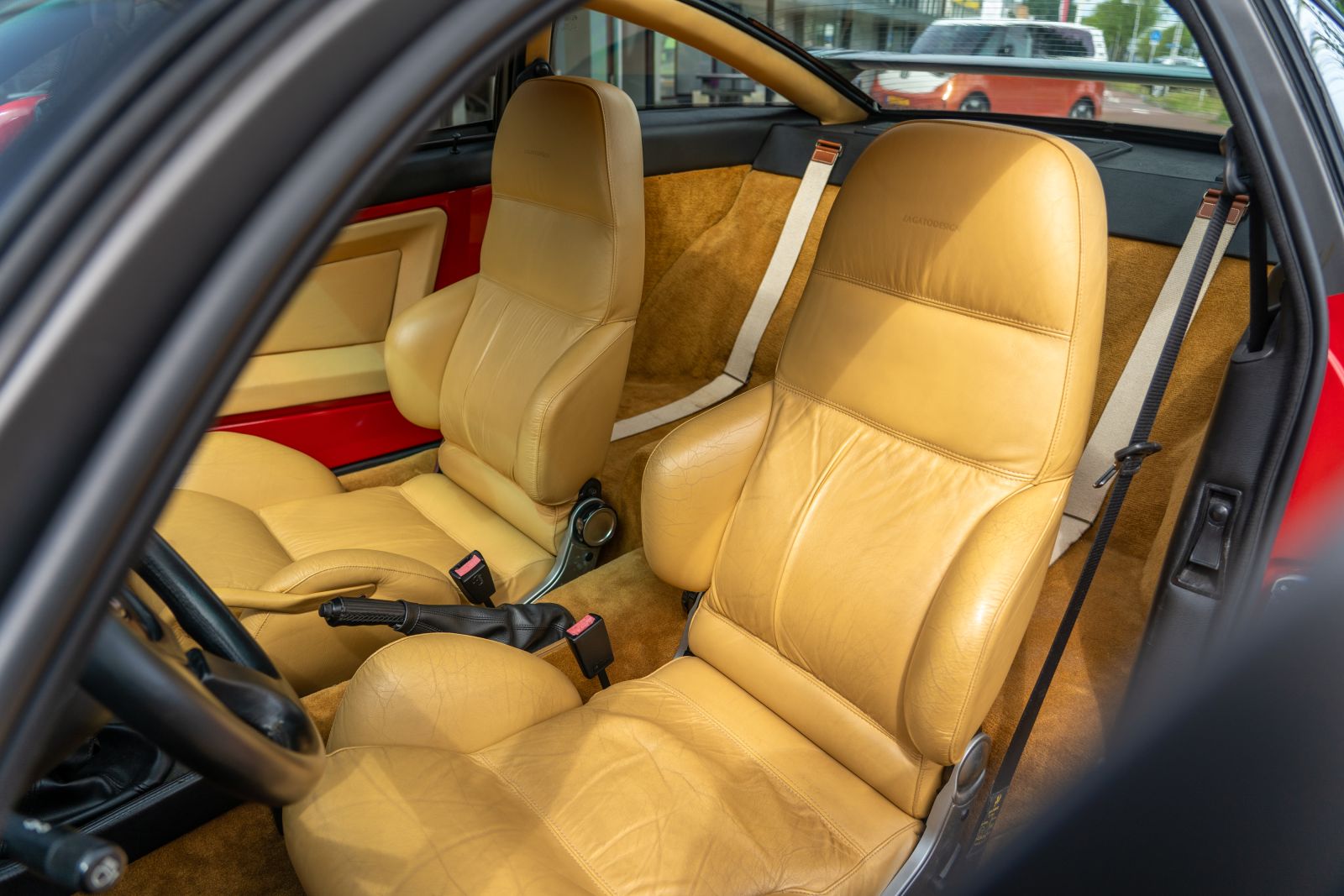 Alfa Romeo SZ (1990) — photo 56