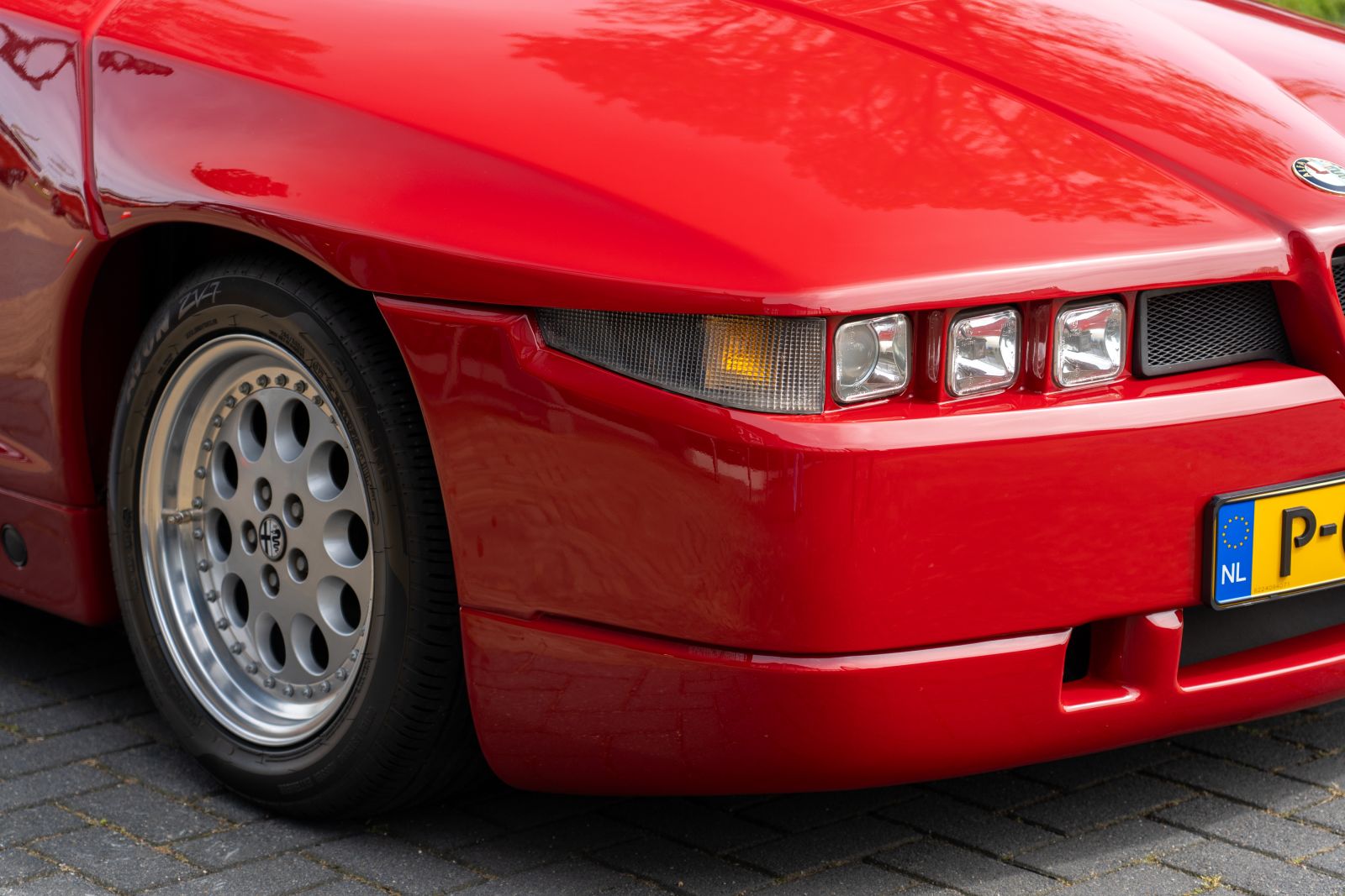 Alfa Romeo SZ (1990) — photo 13