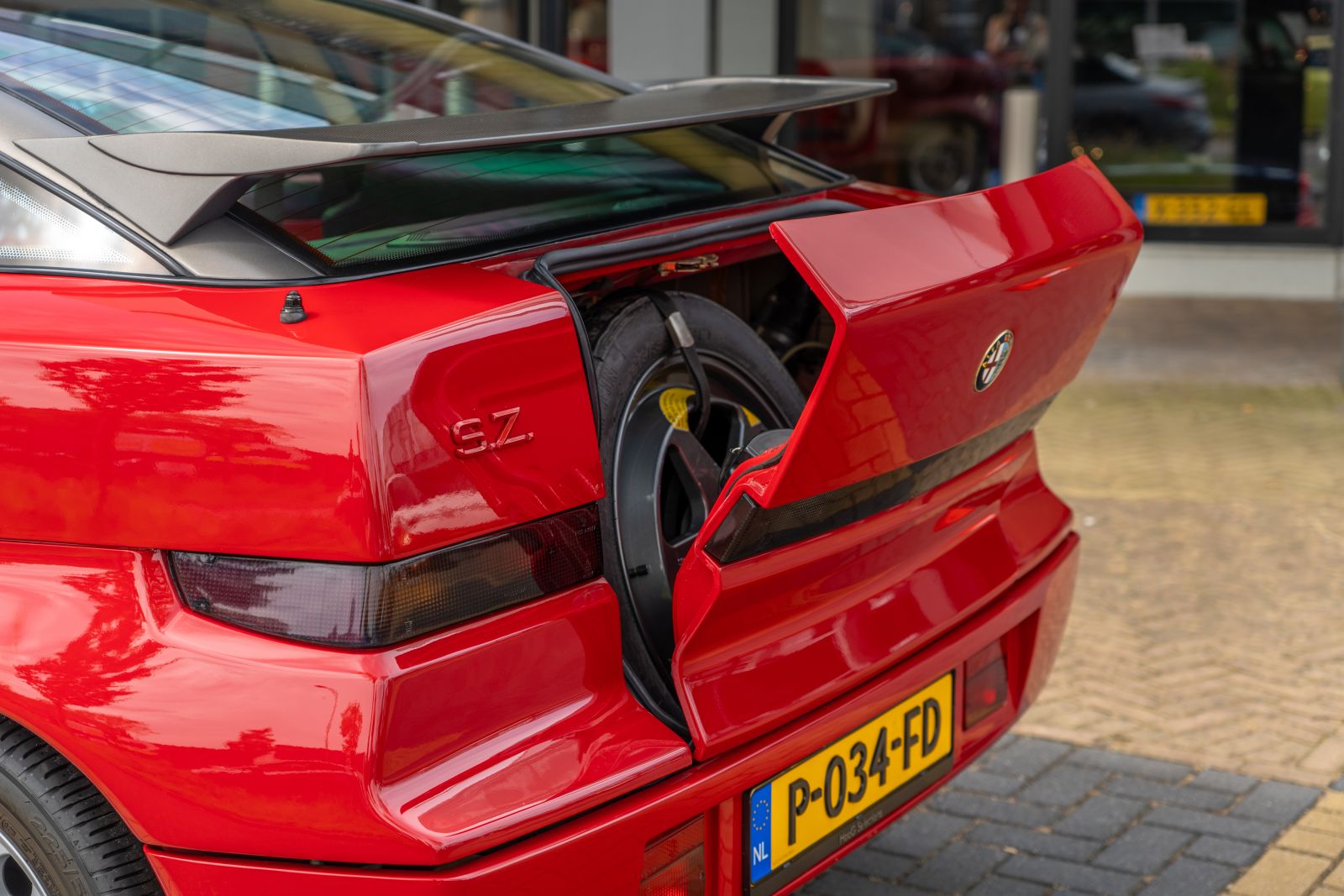 Alfa Romeo SZ (1990) — photo 96