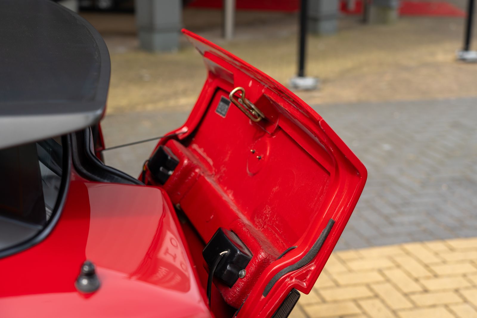 Alfa Romeo SZ (1990) — photo 65