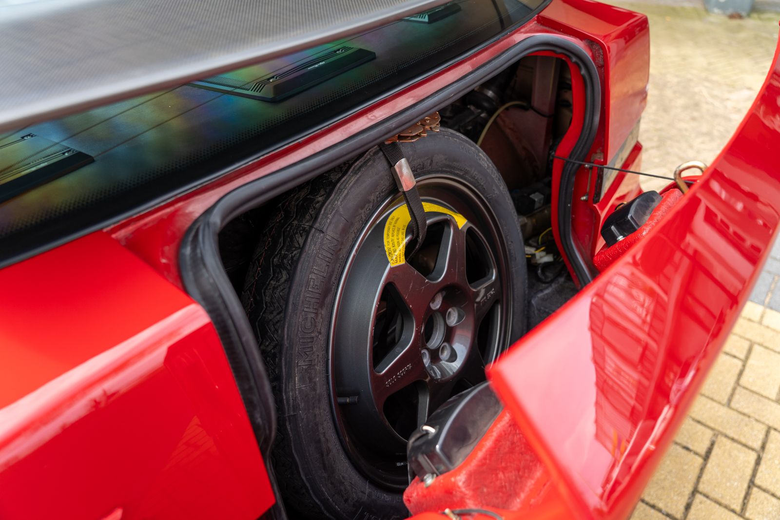Alfa Romeo SZ (1990) — photo 66