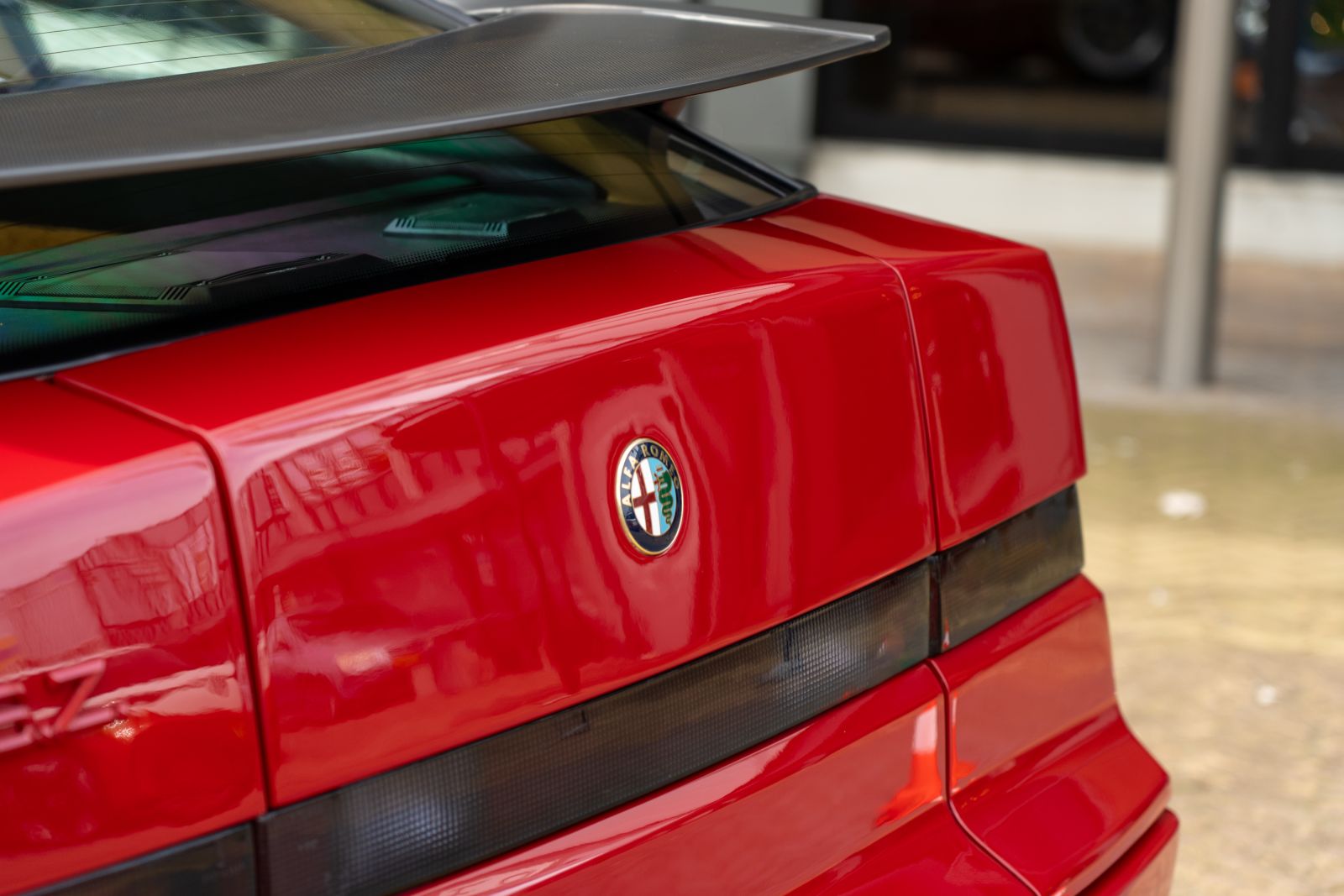 Alfa Romeo SZ (1990) — photo 22